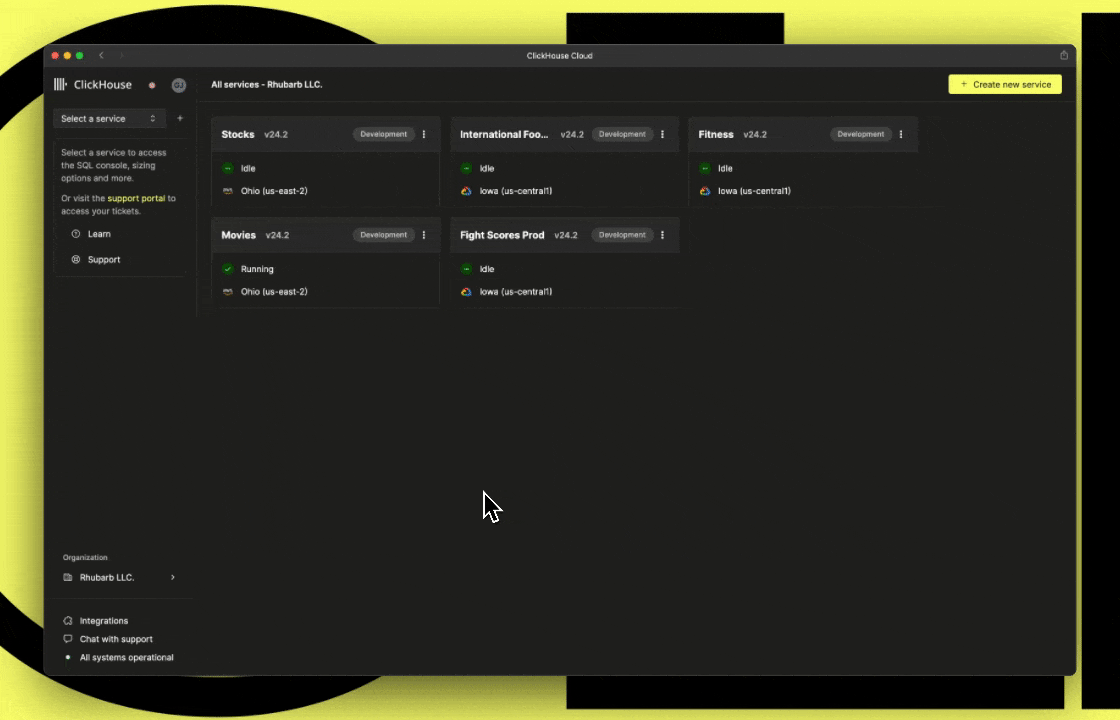 통합 SQL 편집기와 관리 기능이 포함된 새로운 ClickHouse Cloud 콘솔 인터페이스를 보여주는 애니메이션